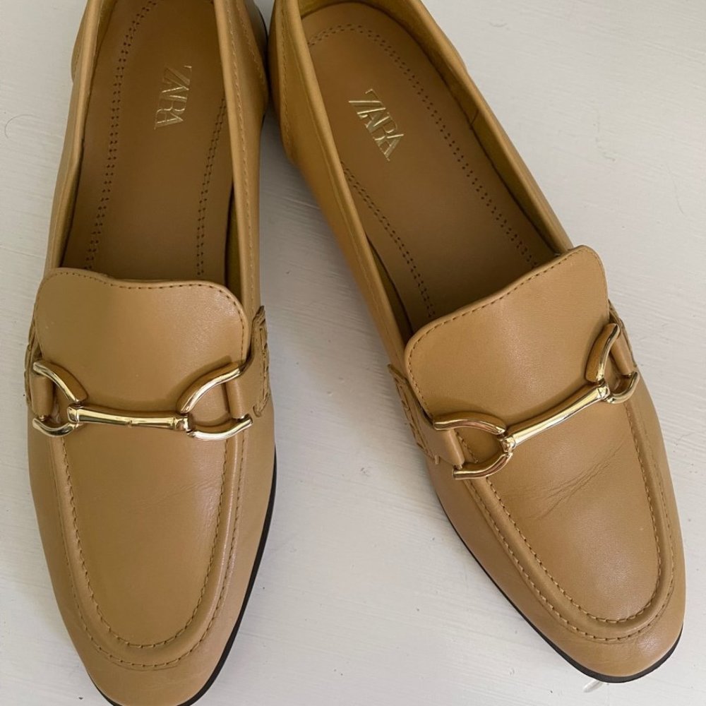 ZARA shoes LOAFERS Yellow LEATHER worn once 38
